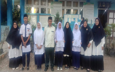 EMPAT SISWA MTSN 2 BENER MERIAH MELAJU BERKOMPETISI KSM DI TINGKAT PROVINSI